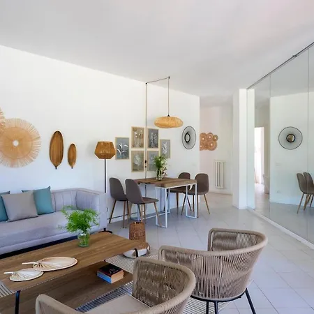 Donna Amalia In Mondello *